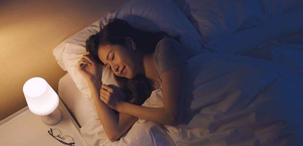 羡慕倒头就睡？为什么越长大越容易失眠？